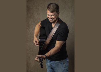 Are Custom Leather Guitar Straps Worth The Investment?